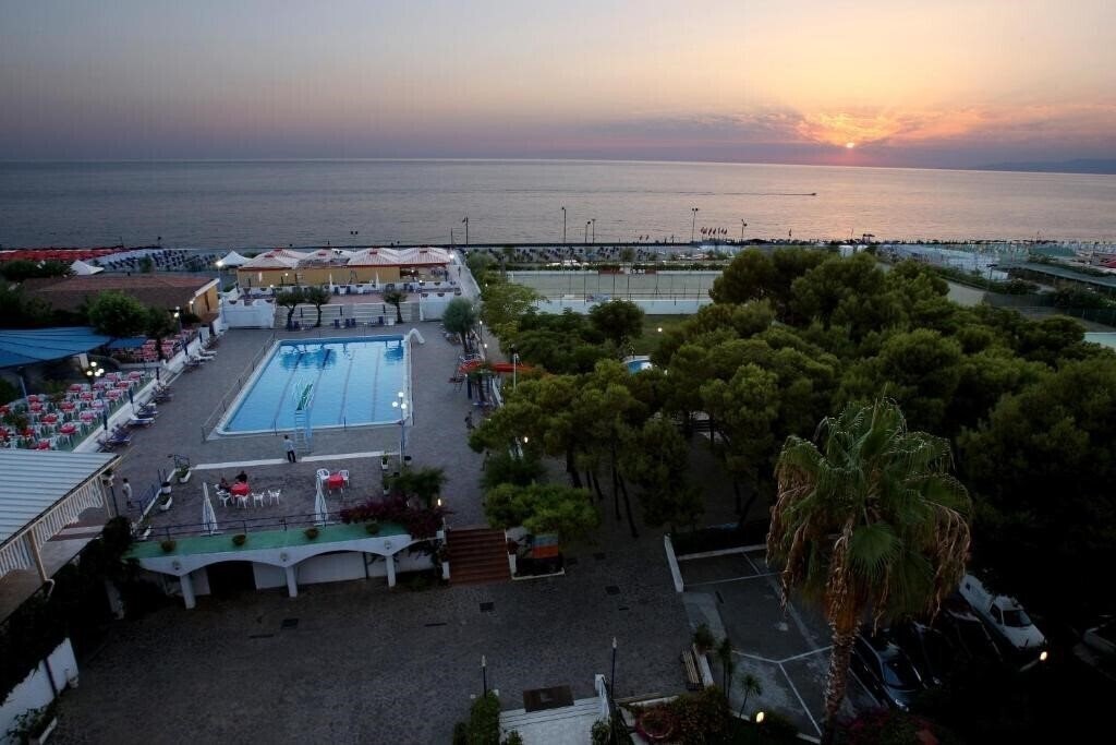 Отель Santa Caterina Village Scalea 4*