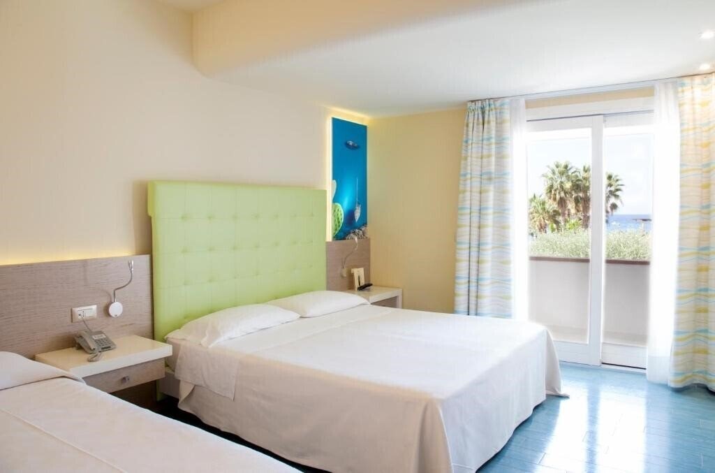 Апартаменты Hotel Villaggio Il Gabbiano 4*