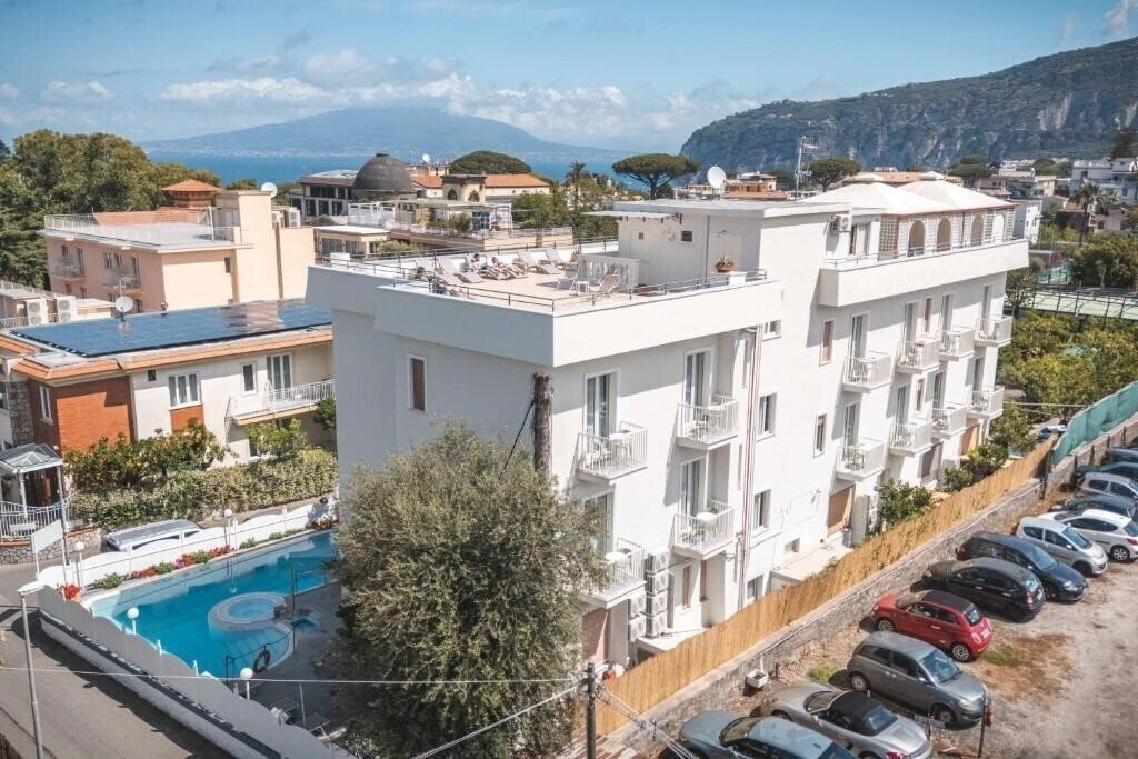 Территория Hotel La Pergola 3*