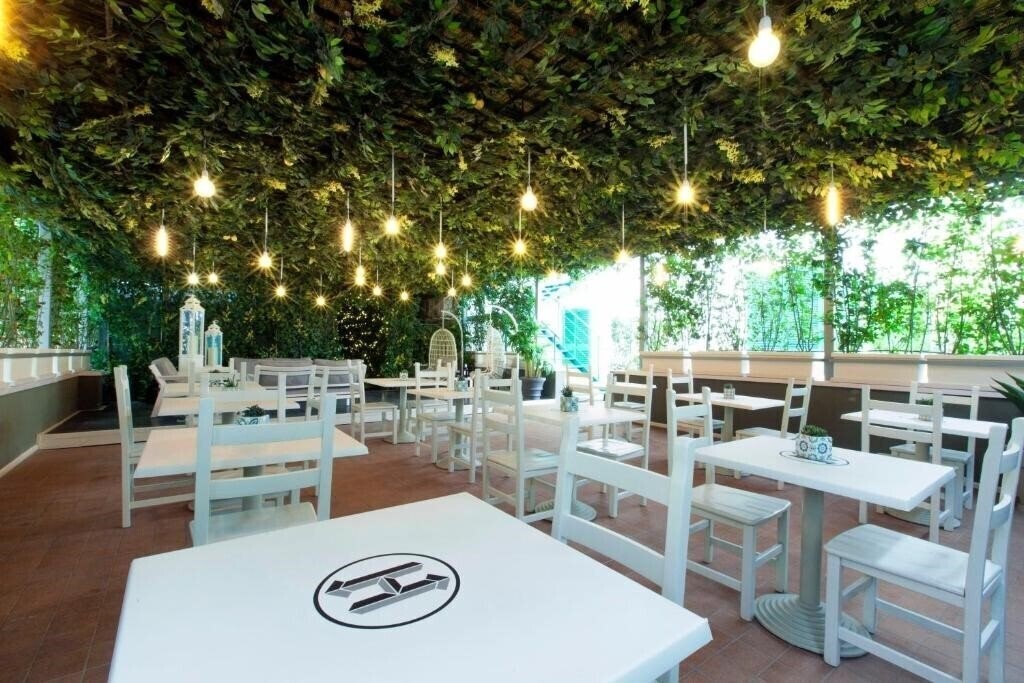 Готель Hotel Herculaneum 3*