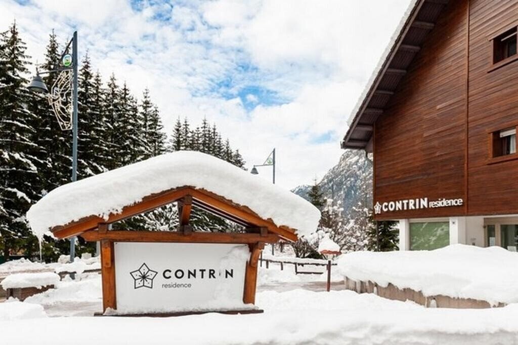 Територія Residence Contrin 3*