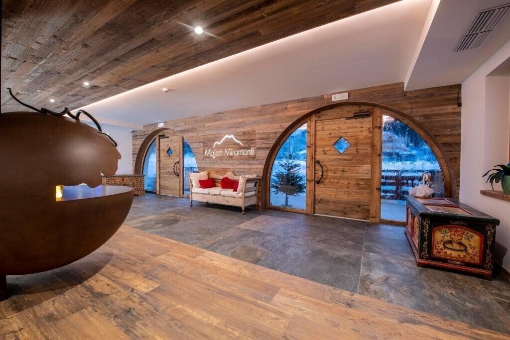 Апартаменти Hotel Miramonti (Canazei) 3*