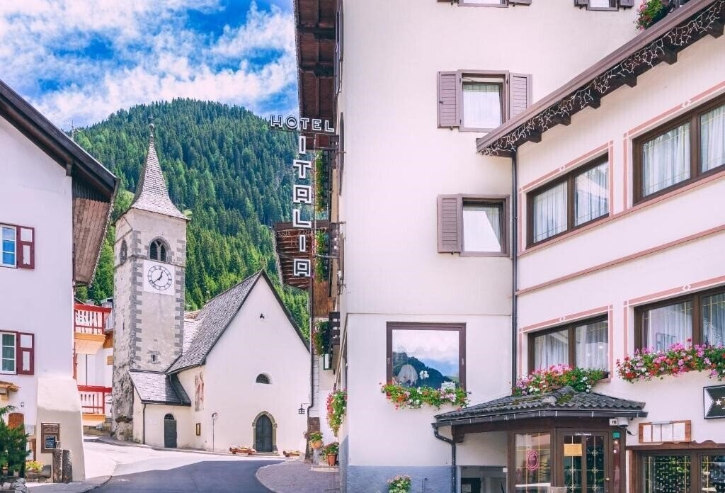 Апартаменти Hotel Italia 3*