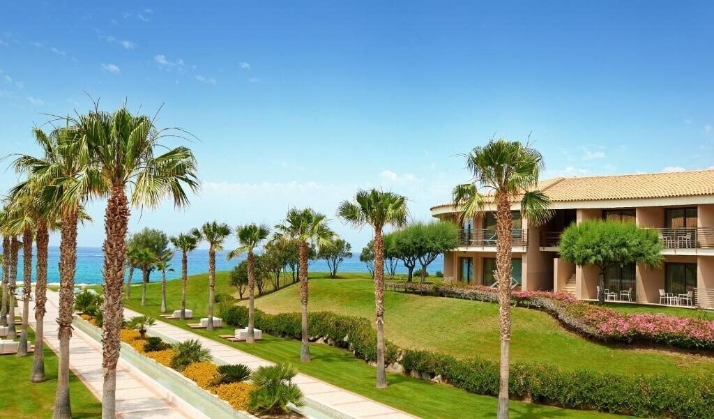 Вид Capovaticano Resort Thalasso & Spa 4*