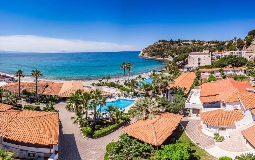 Готель Hotel Villaggio Baia D'Ercole 4*