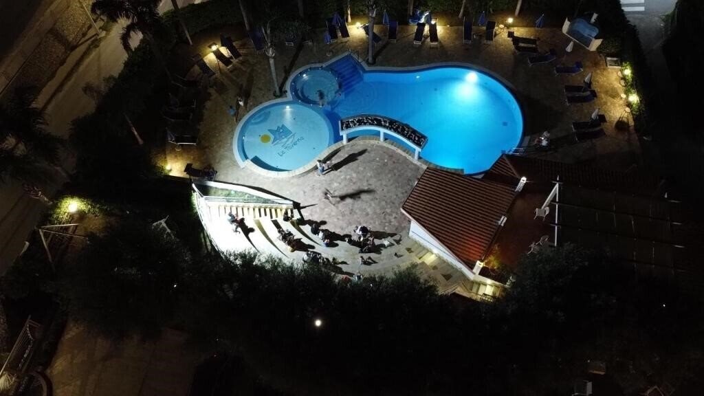 Вид La Taverna Residence Hotel 3*