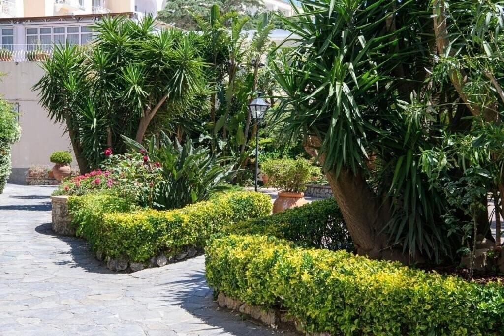 Панорама La Residenza Hotel Capri 4*