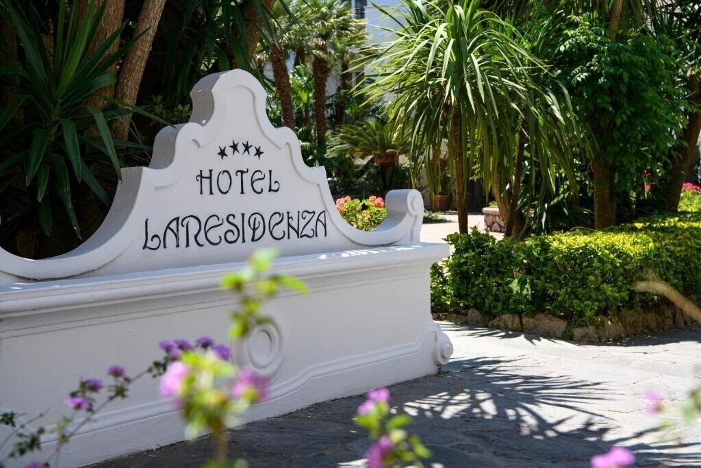 Вид La Residenza Hotel Capri 4*