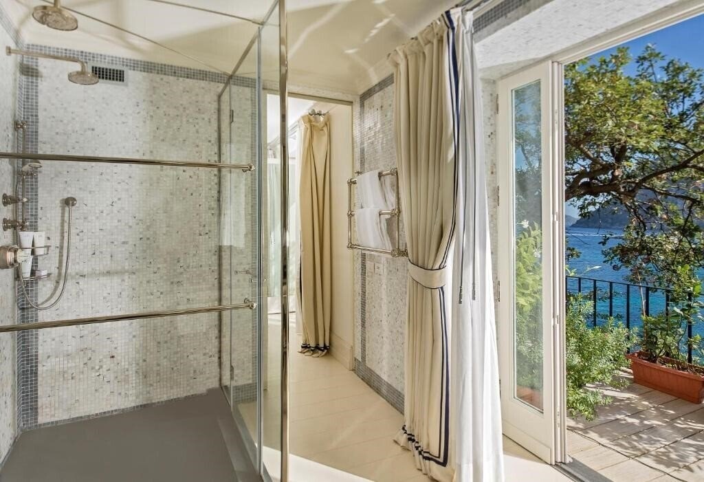 Фотографія J.K. Place Capri 5*