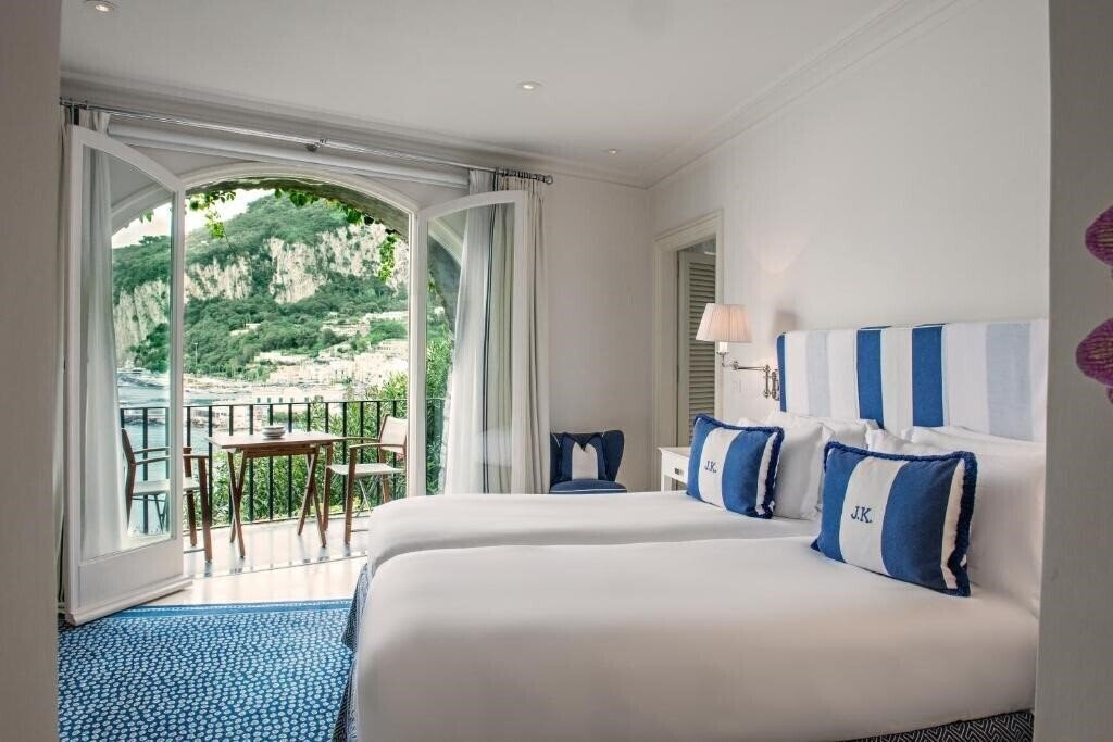 Вид J.K. Place Capri 5*