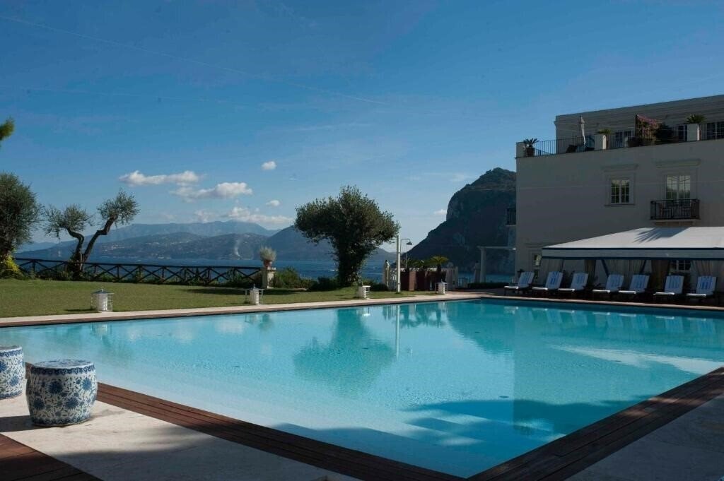 Апартаменти J.K. Place Capri 5*