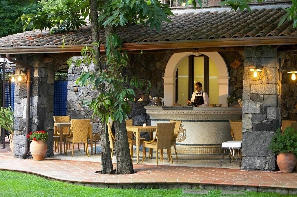 Территория Airone Wellness Hotel 4*