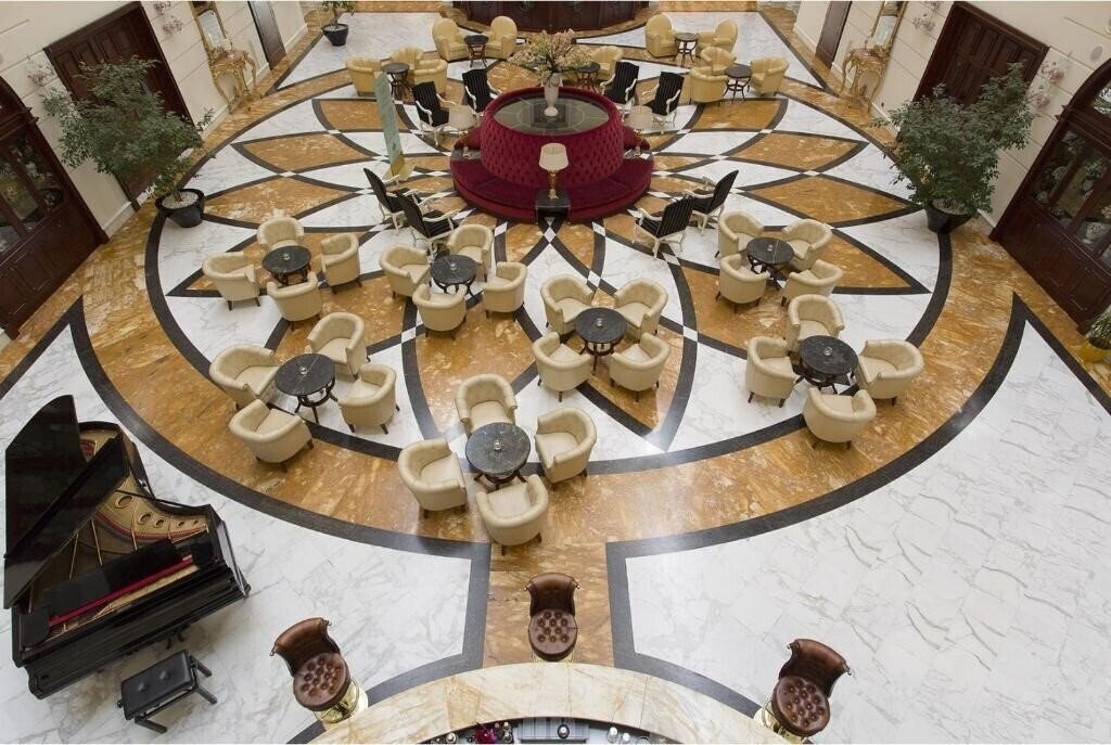 Панорама Grand Hotel Vanvitelli 4*