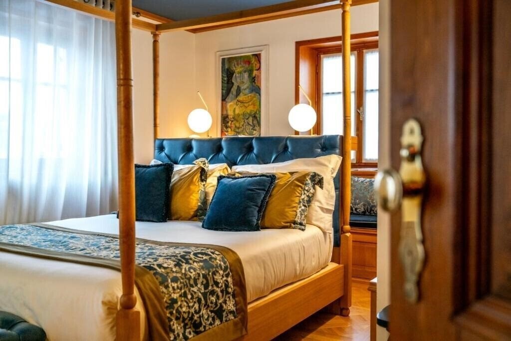 Вид Ambra Cortina Luxury & Fashion Hotel (ex. Hotel Ambra) 4*