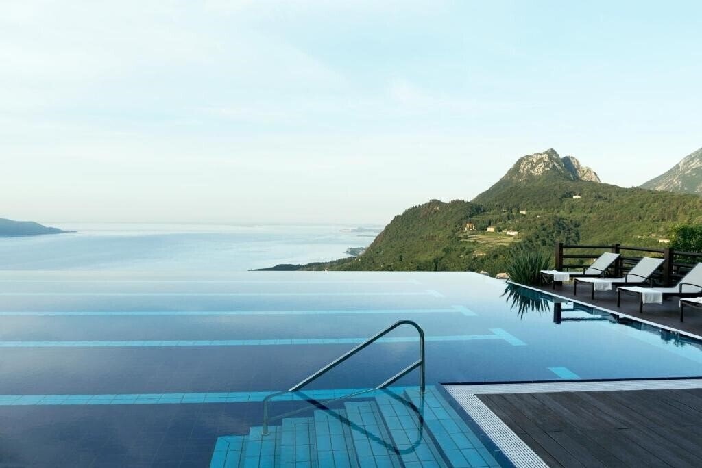 Готель Lefay Resort & Spa Lago Di Garda 5*