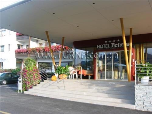 Панорама Petrus 4*