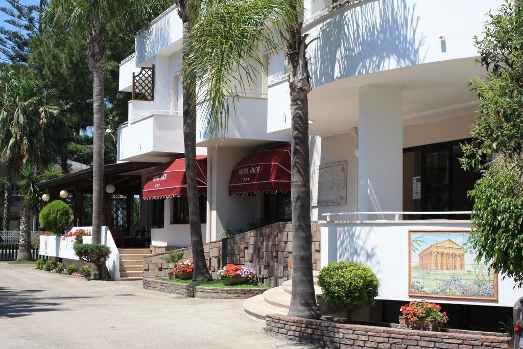 Панорама Pace Hotel (Paestum) 3*