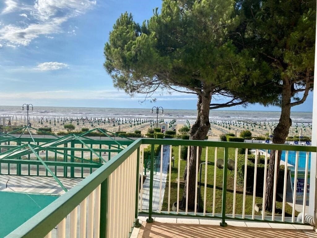 Апартаменты Florida 4*