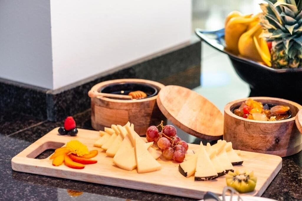 Територія Colombo 4*