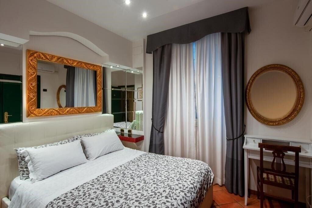 Апартаменты Canova 3*