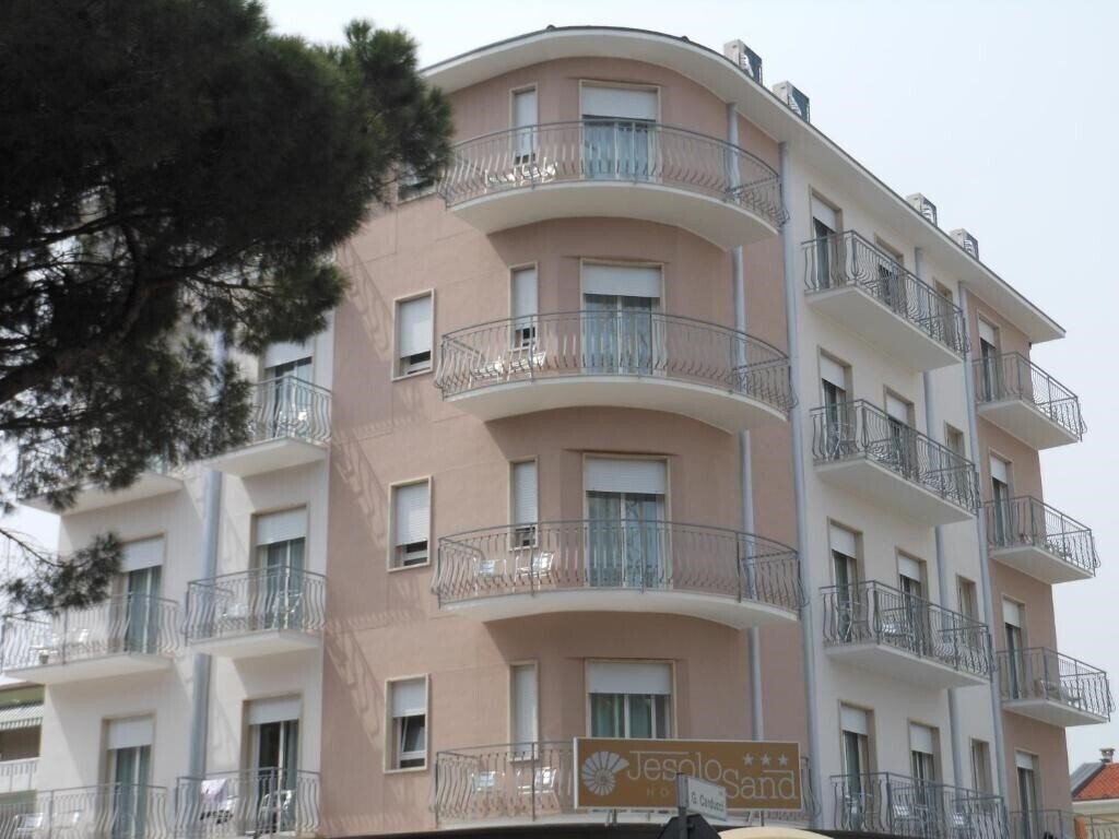 Апартаменты Jesolo Sand 3*