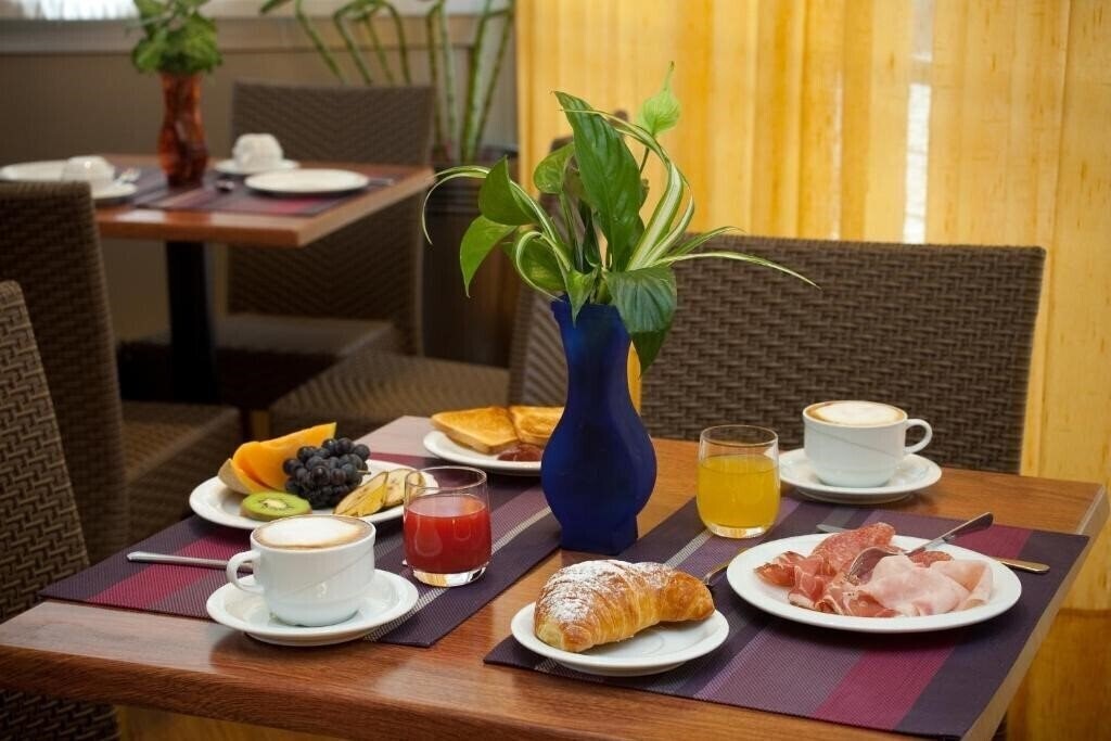 Апартаменты Tropical 3*