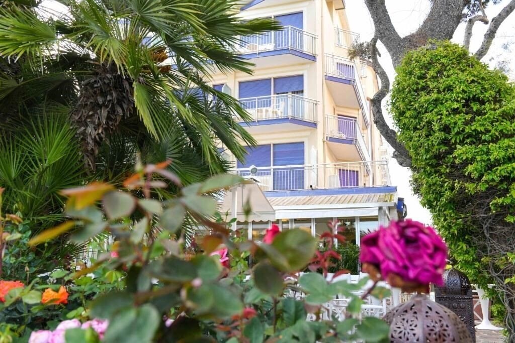 Территория Majestic 4*