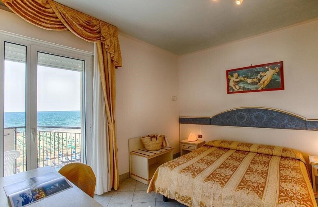 Панорама Hotel Elpiro 4*