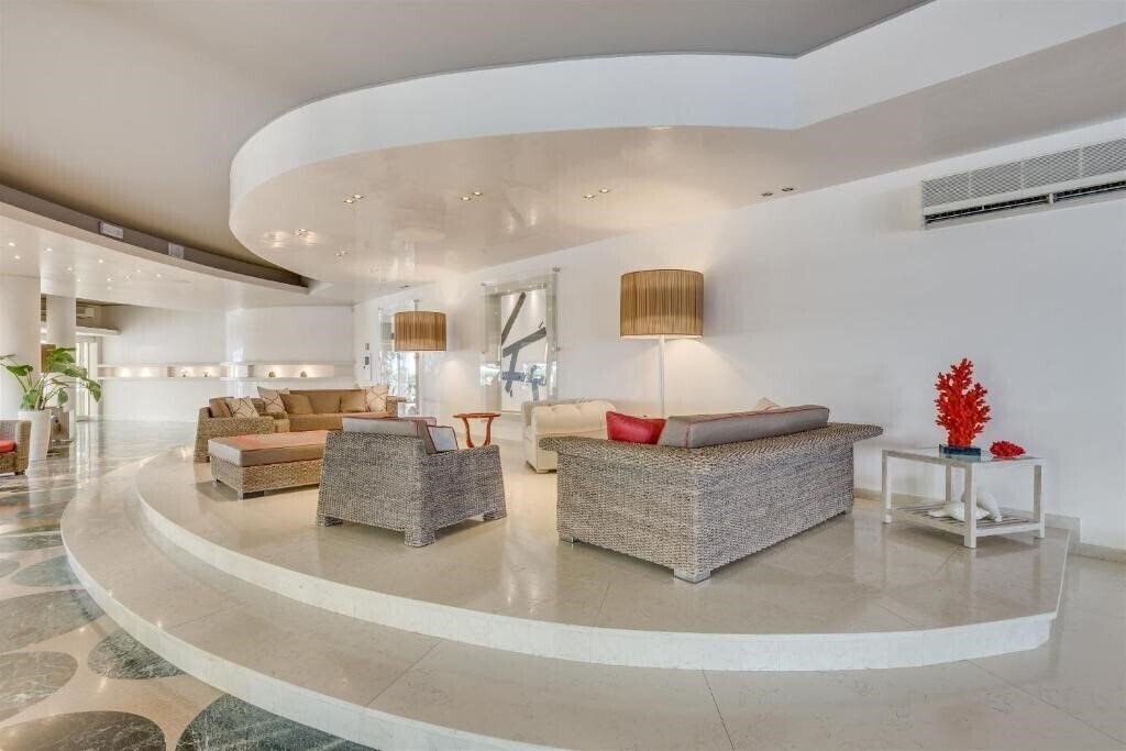 Територія Hotel Mariver 4*