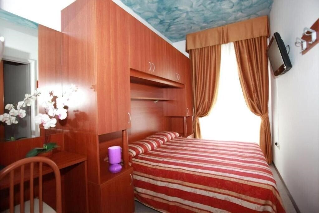 Панорама Storione 3*