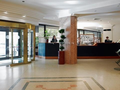 Апартаменти NH Ambasciatori 4*