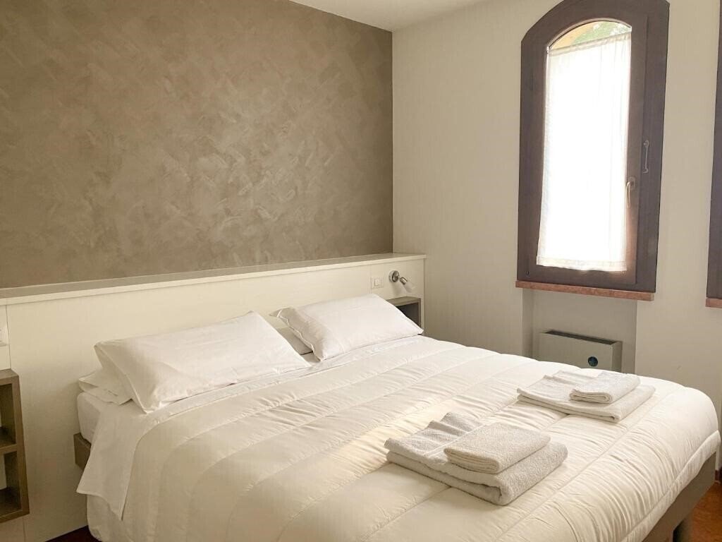 Панорама Jolly Apartments 3*