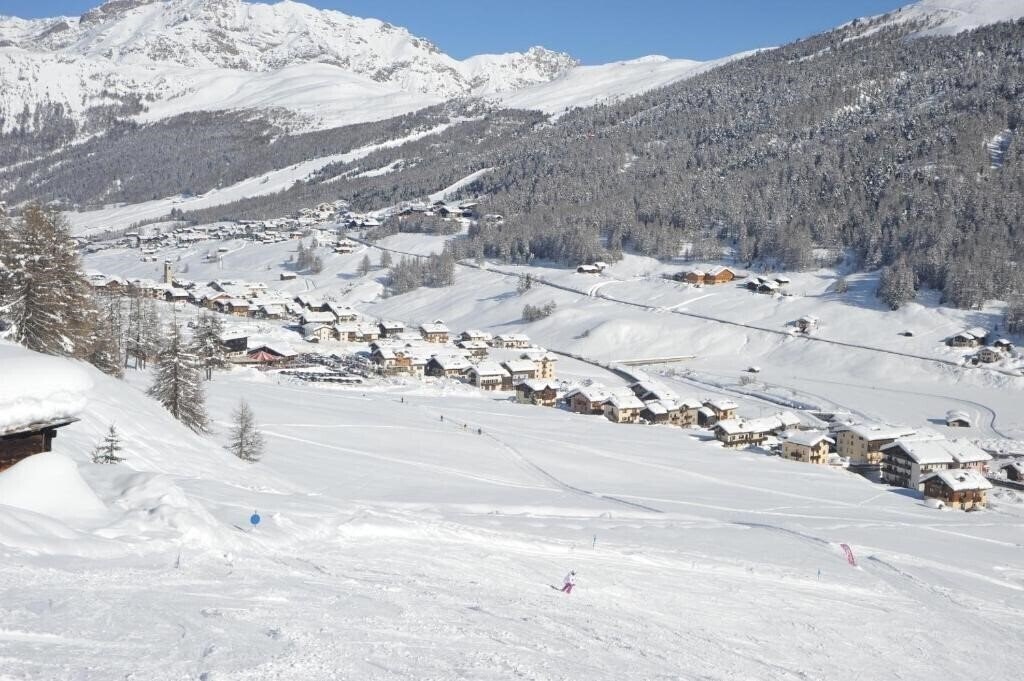 Территория Garni Gimea 2*