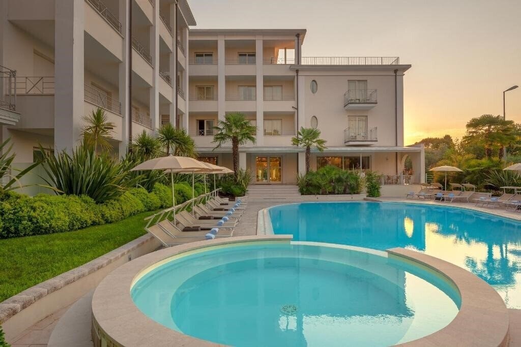 Готель Nazionale 3*