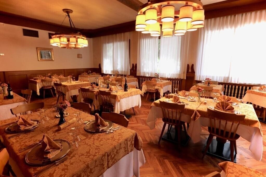 Апартаменты Pinzolo Dolomiti 3*