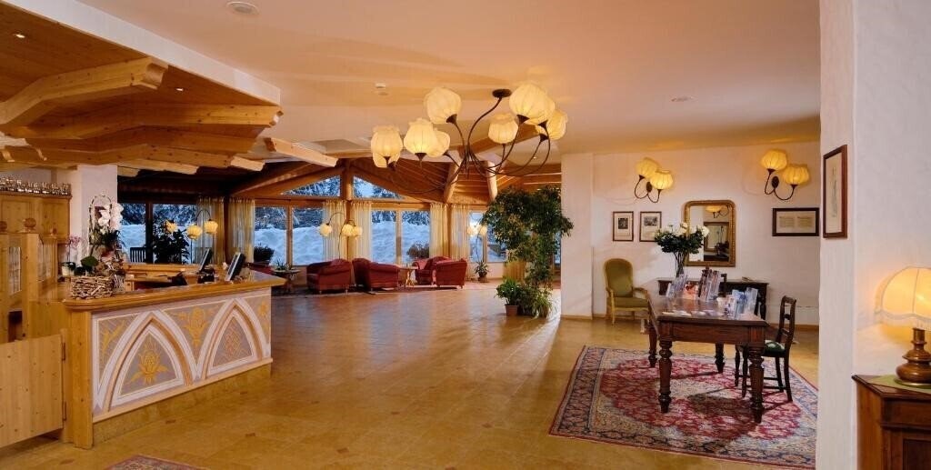 Апартаменти Carlo Magno Zeledria 4*