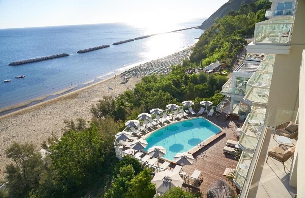 Територія Sans Souci Hotel Gabicce Mare 4*