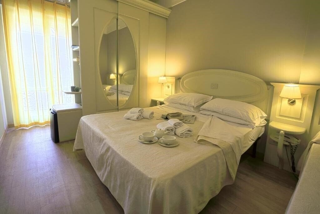 Территория Mocambo Hotel (San Benedetto Del Tronto) 3*