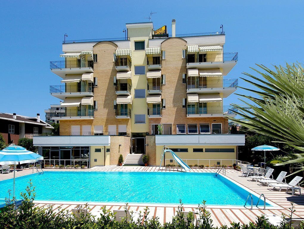 Готель Domingo Hotel (San Benedetto Del Tronto) 3*