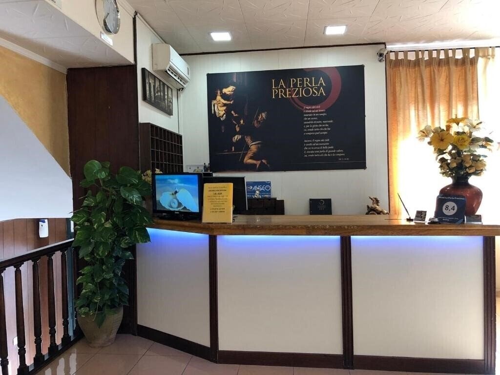 Апартаменти La Perla Preziosa Hotel (Grottammare) 3*