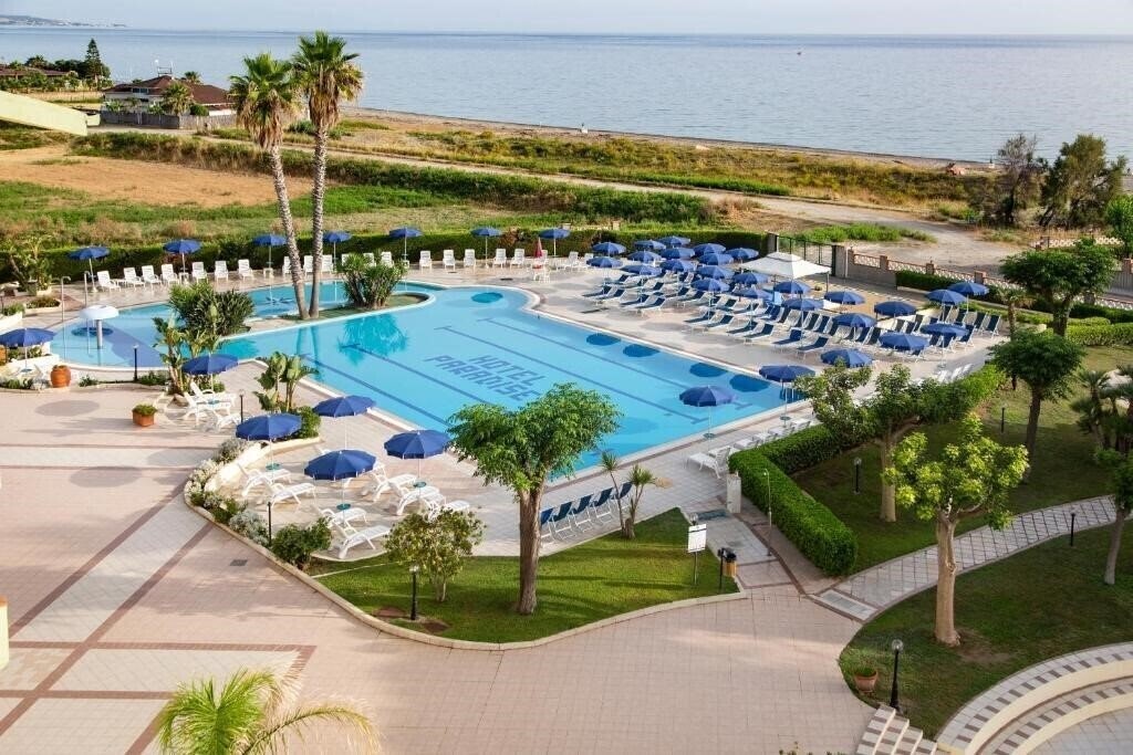 Вид Paradise Hotel Village (Porto Recanati) 2*