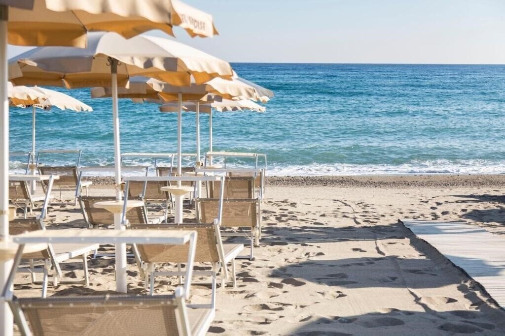 Апартаменты Paradise Hotel Village (Porto Recanati) 2*