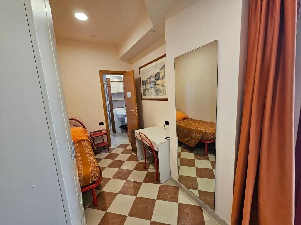 Готель Fiorella Hotel (Senigallia) 2*