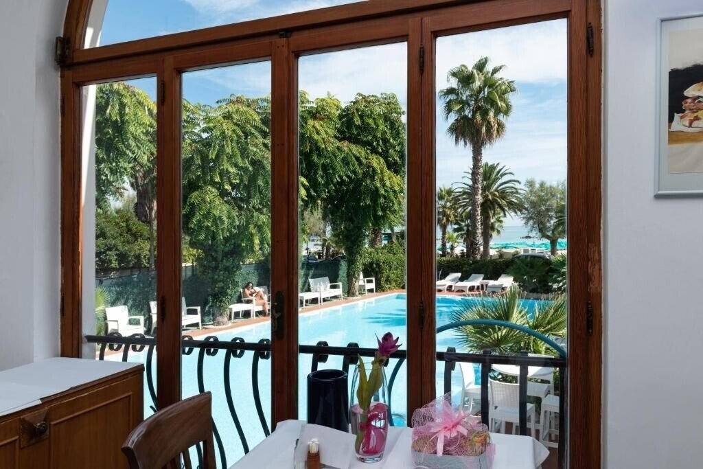 Панорама Excelsior Grand Hotel (San Benedetto Del Tronto) 4*