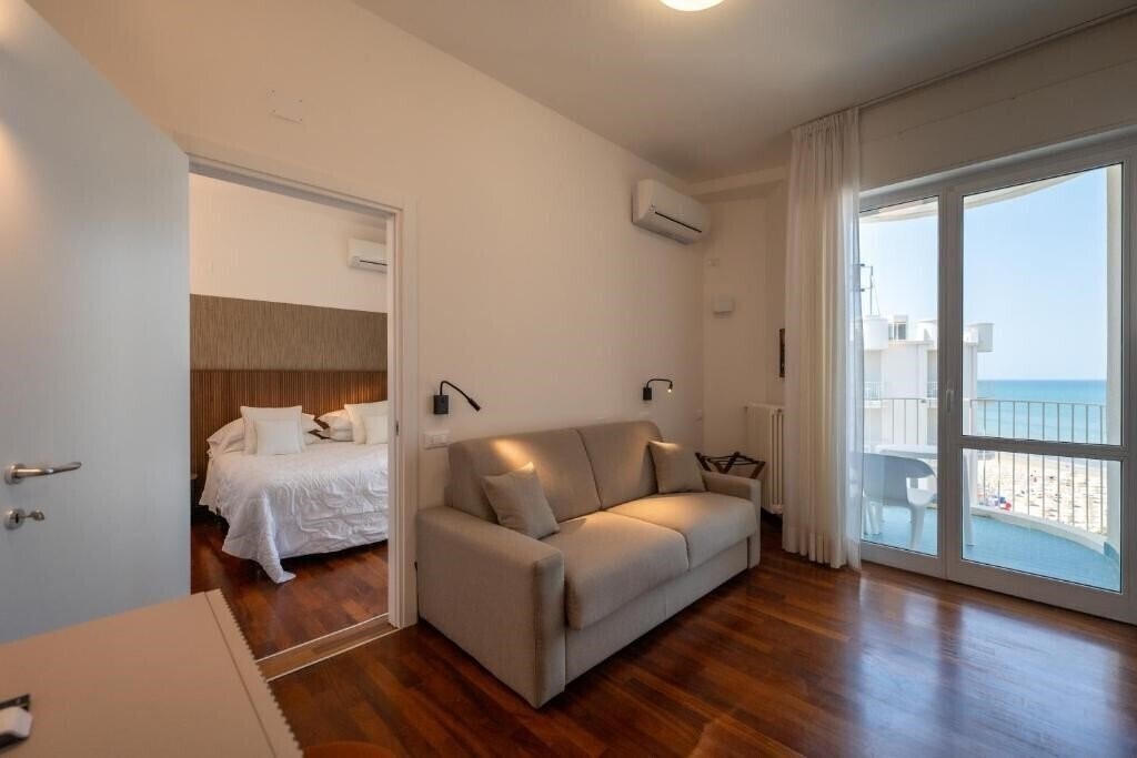 Вид Ritz Hotel Senigallia 4*