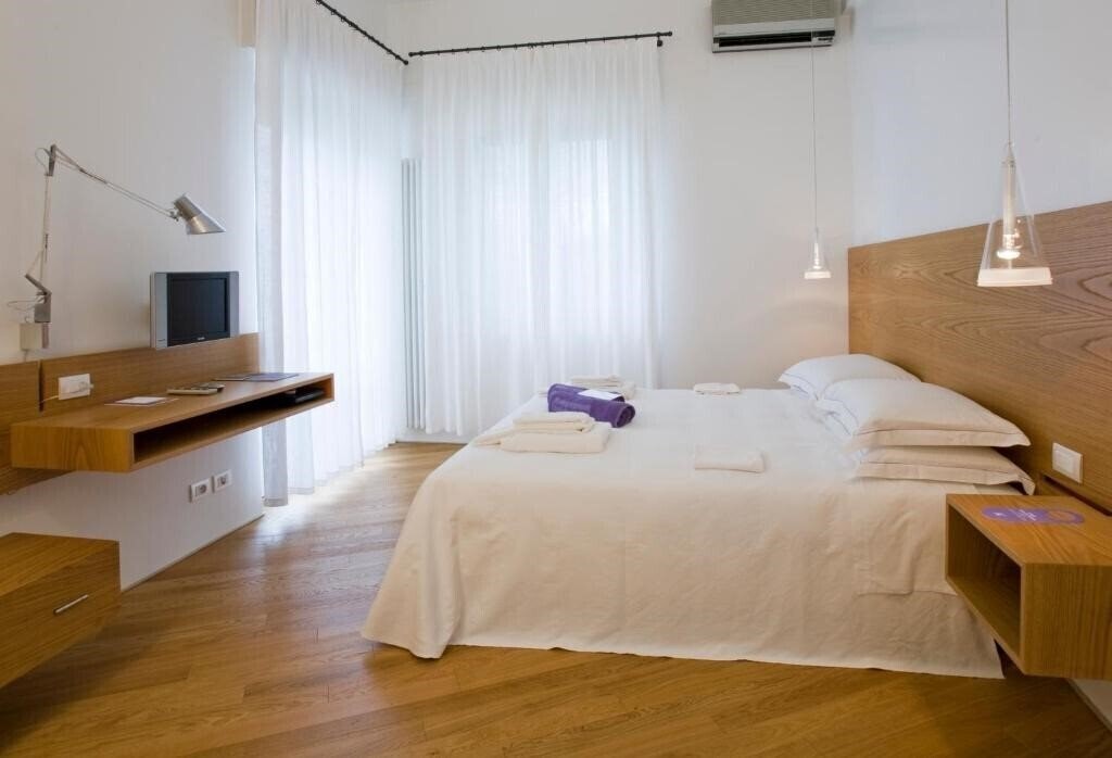 Апартаменты Emilia Hotel Ancona 4*