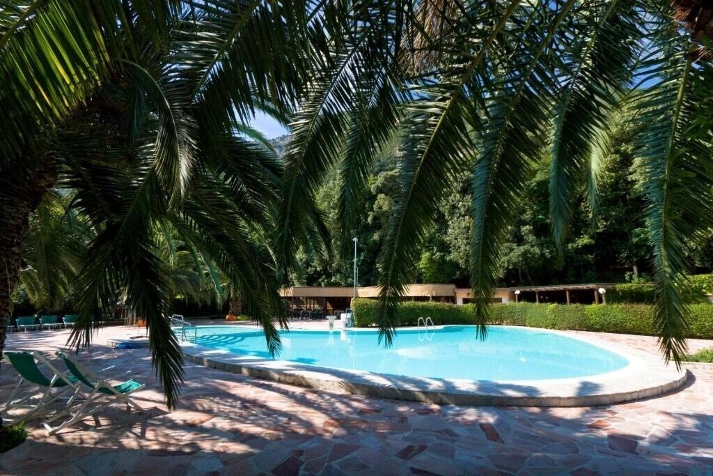 Панорама Seebay Hotel Portonovo 4*