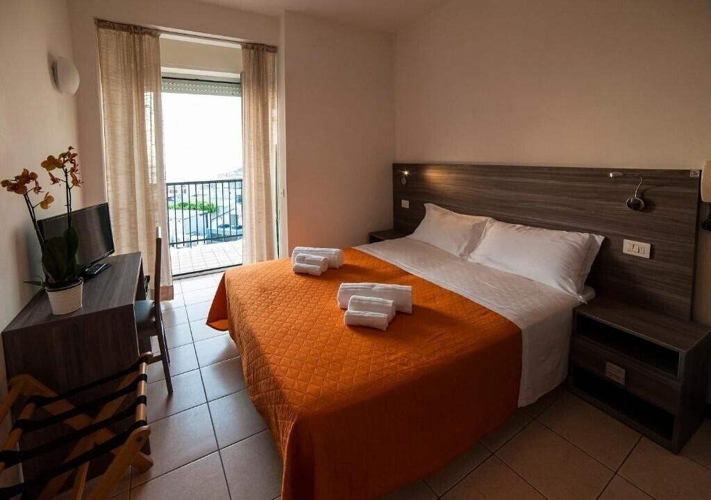 Территория Madison Hotel (Gabicce Mare) 3*