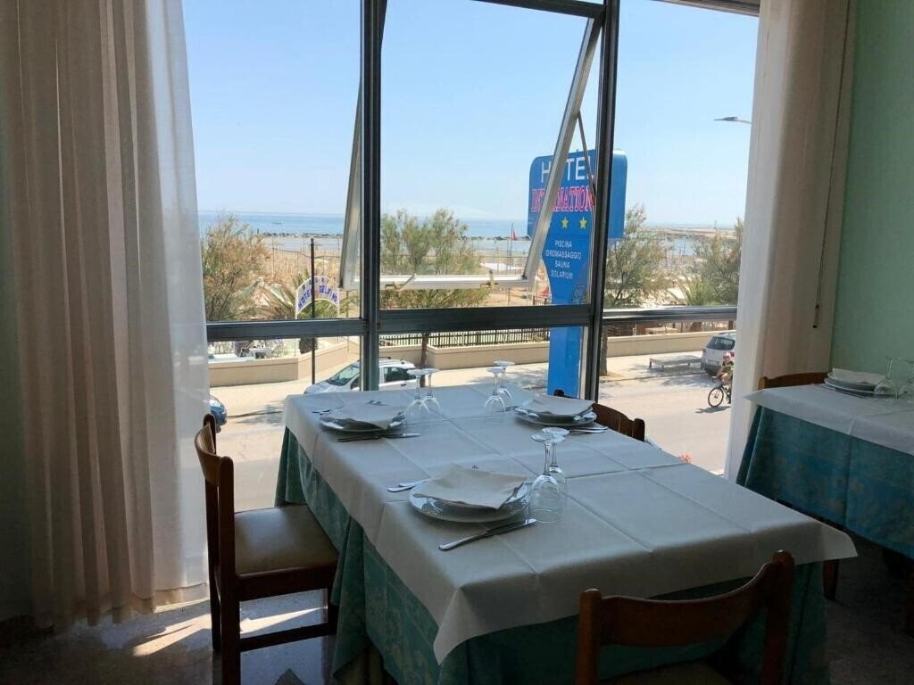 Вид International Hotel (Senigallia) 3*