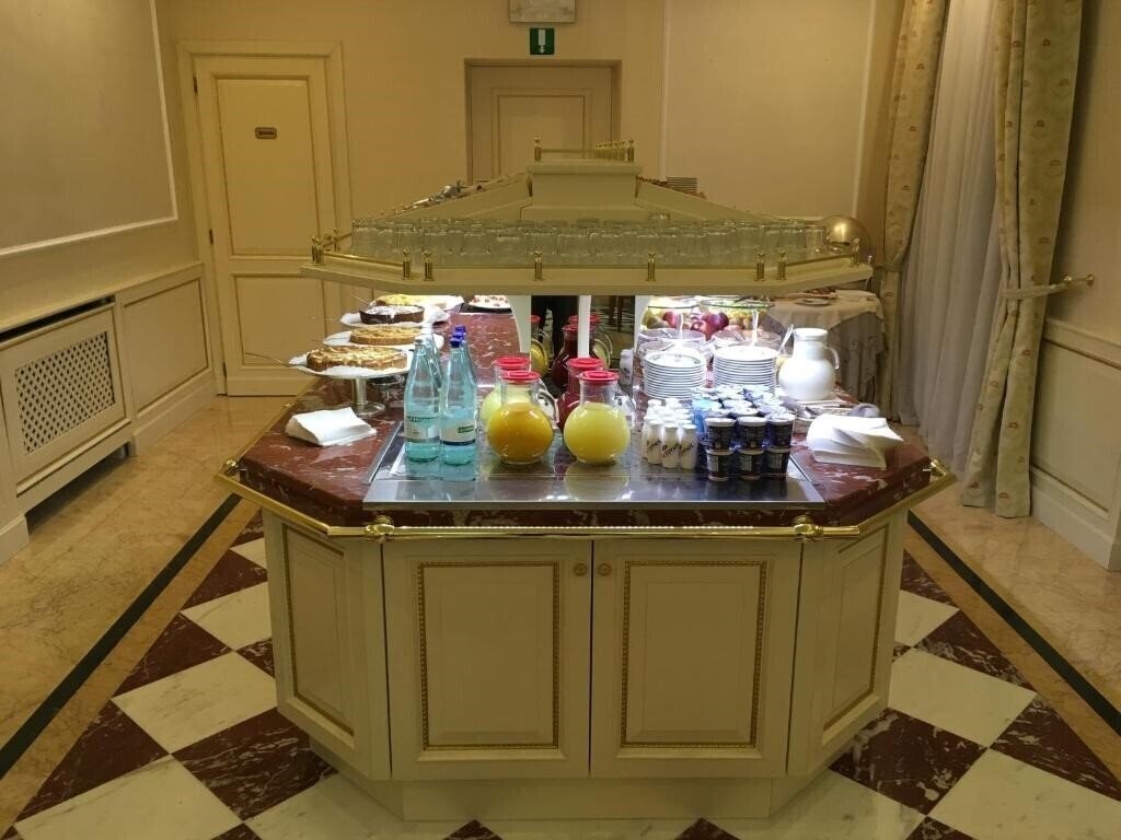 Панорама Andreola Central Hotel 4*